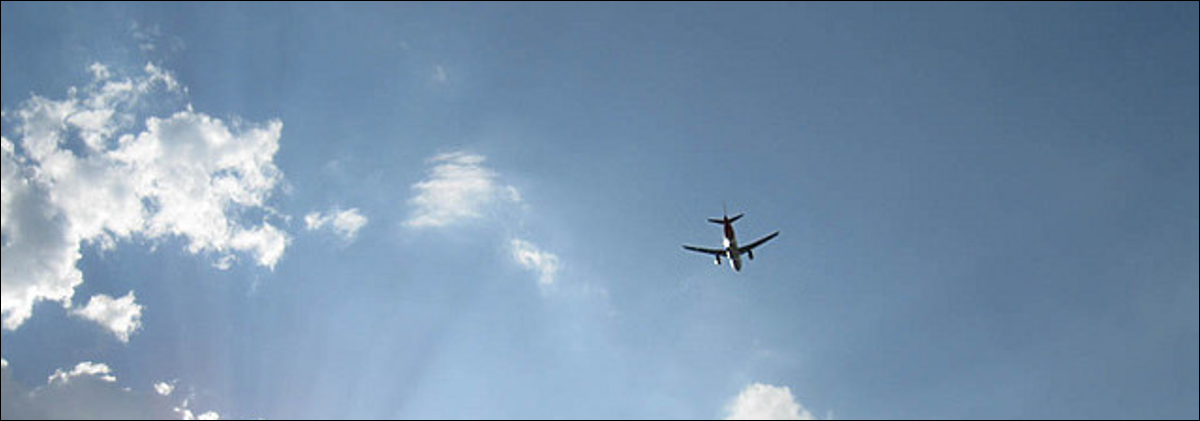 Use Your PC to Keep Yourself Entertained While Traveling for the Holidays